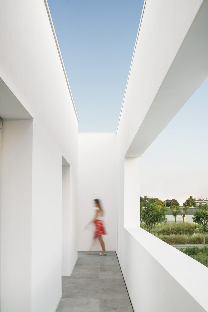 Modern home & Pool villa สถาปัตยกรรมสเปน