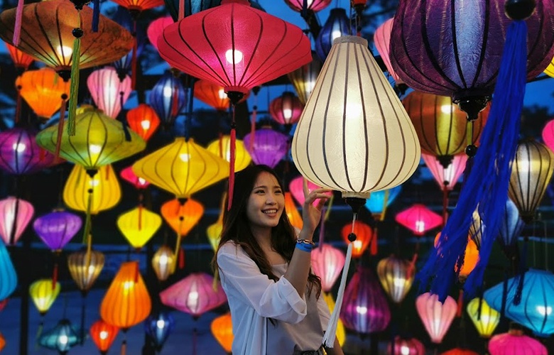 Thailand International Lantern