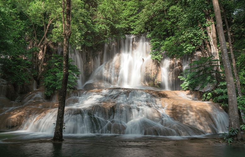 น้ำตกสวย ที่กาญจนบุรี