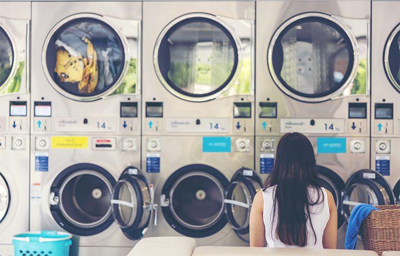 วิธีการซักผ้าหยอดเหรียญ ยังไงให้หอม