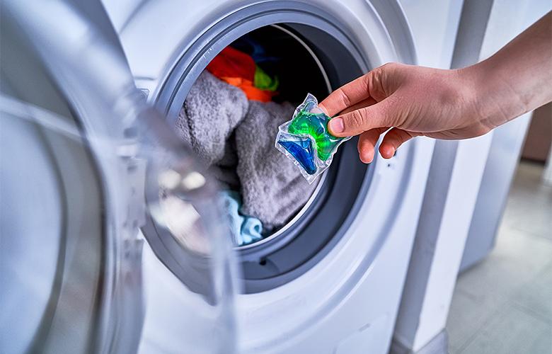 วิธีการซักผ้าหยอดเหรียญ ยังไงให้หอม