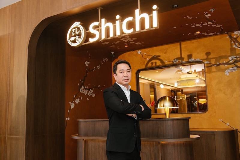 นายกีรติ เอี่ยมสิริธนากร กรรมการบริหาร บริษัท ปั้นข้าว ปั้นรัก จำกัด (Shichi สาทร)
