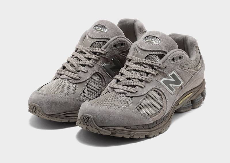New Balance 2002R