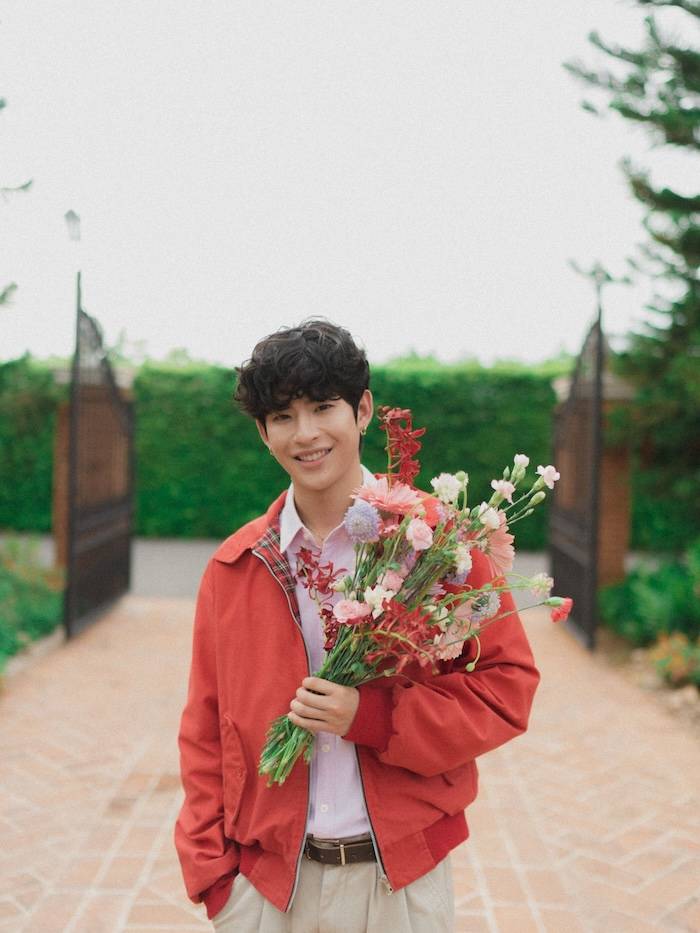 Bloom เพลงรักที่เล่าความรู้สึกผ่านภาพของดอกไม้